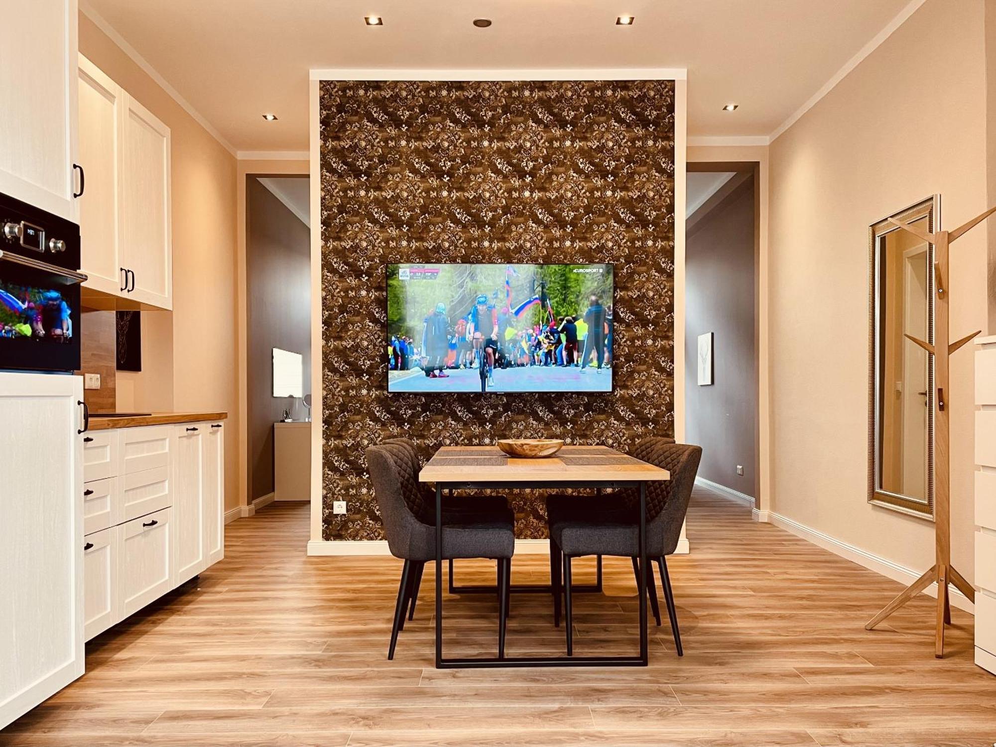 Casa Rehse I Loft-Apartment I Kostenlos Parken & Wlan I Self-Check-In I Oepnv I 65Zoll-Tv Erfurt Dış mekan fotoğraf